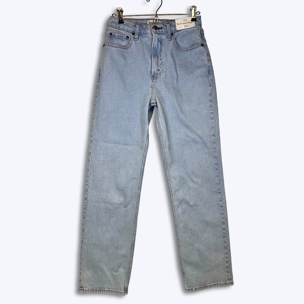 Abercrombie & Fitch Vintage Straight High Rise Jeans Women 26L/2L Light Wash NEW